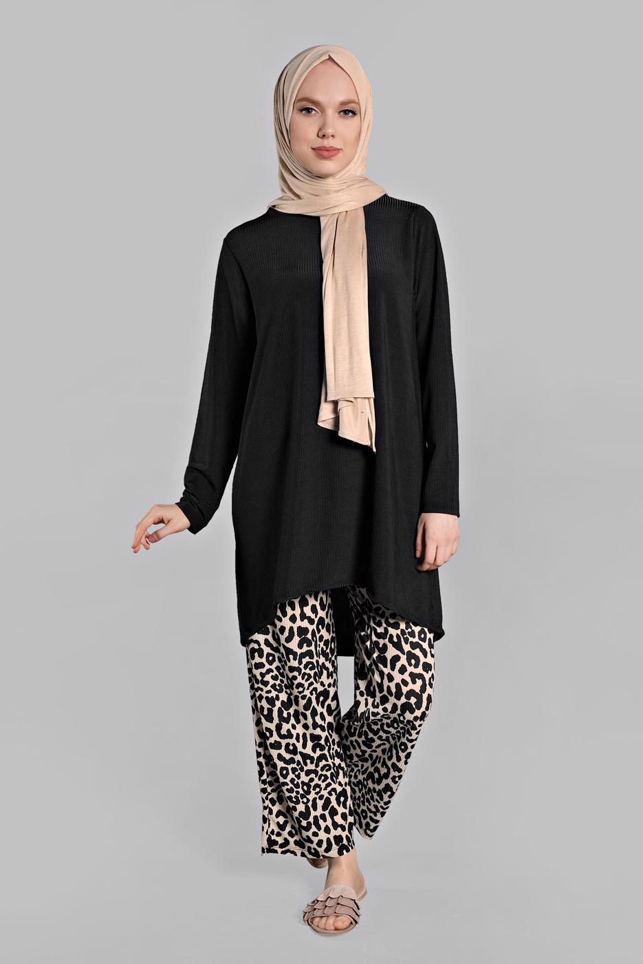 Tesettür giyim SİYAH LEOPAR DESENLİ 2&prime;Lİ PANTOLONLU TAKIM 5925