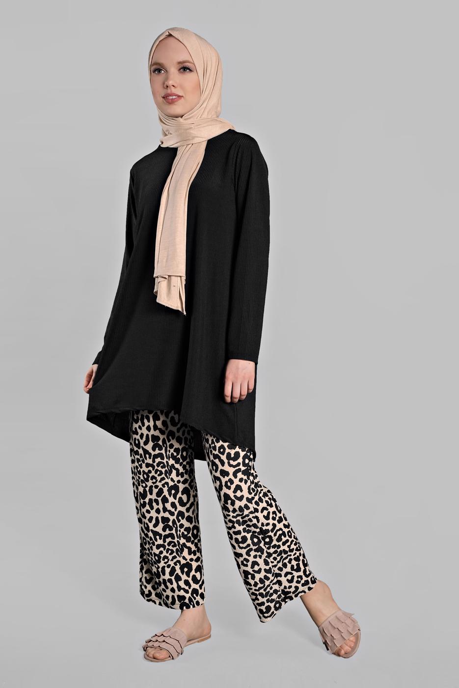 Tesettür giyim SİYAH LEOPAR DESENLİ 2&prime;Lİ PANTOLONLU TAKIM 5925