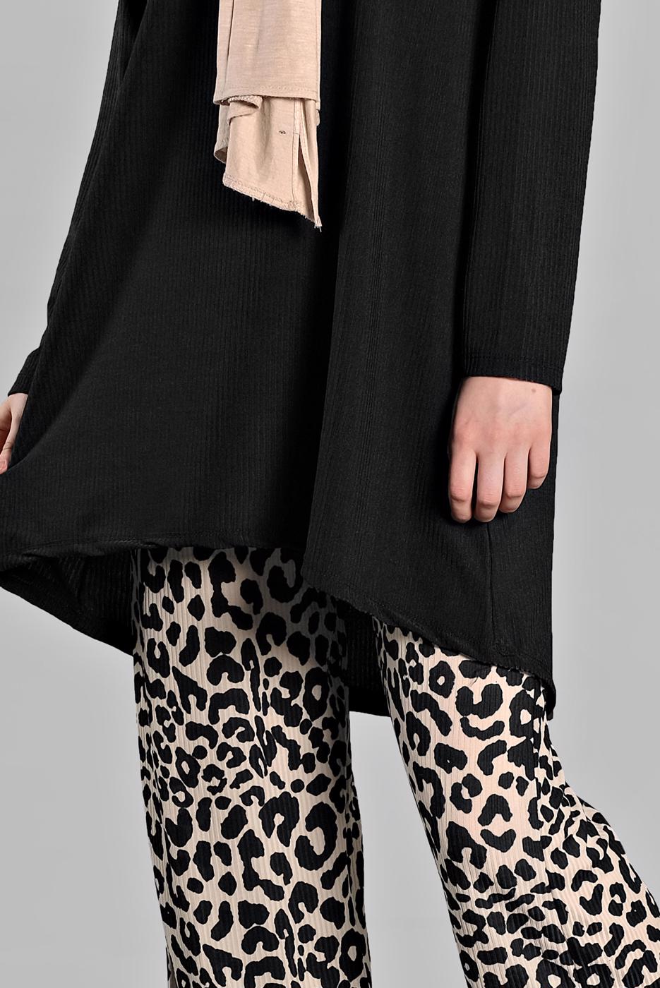 Tesettür giyim SİYAH LEOPAR DESENLİ 2&prime;Lİ PANTOLONLU TAKIM 5925