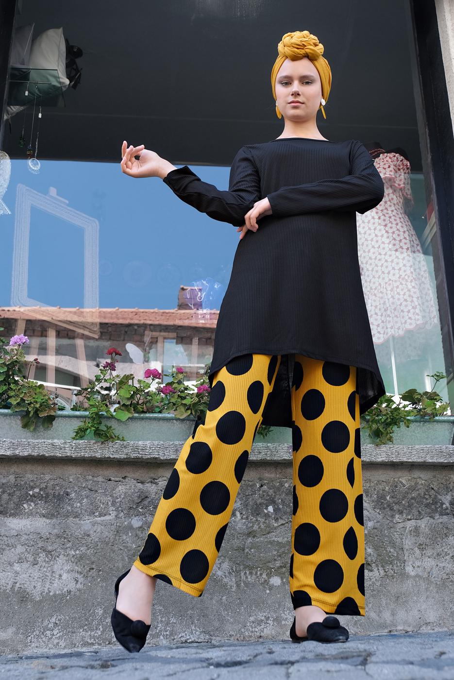 Tesettür giyim SİYAH PUANTİYELİ FİTİLLİ 2&prime;Lİ PANTOLONLU TAKIM 7525 