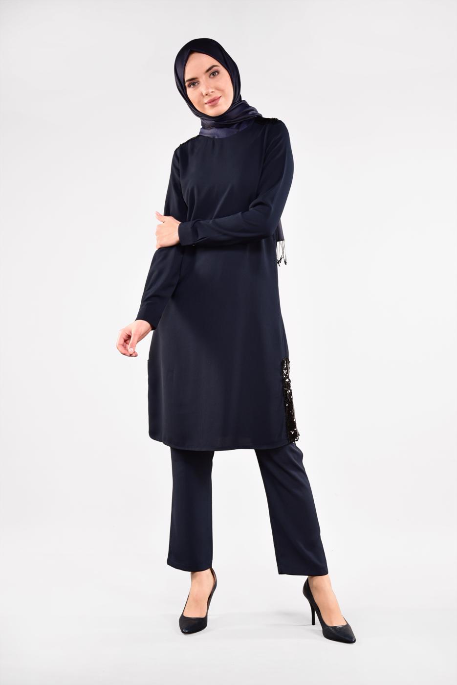 Tesettür giyim LACİVERT YANLARI PUL PAYET DETAYLI 2&prime;Lİ PANTOLONLU TAKIM 7547