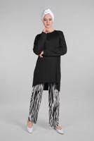 Tesettür giyim SİYAH ASİMETRİK KESİM ZEBRA DESENLİ 2&prime;Lİ PANTOLONLU TAKIM 8525 