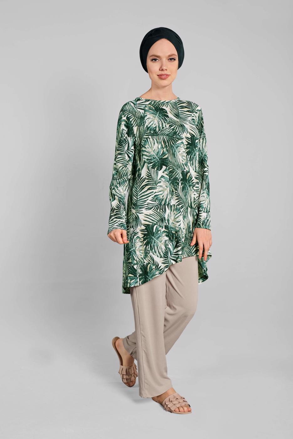 Tesettür giyim YEŞİL DESENLİ ASİMETRİK KESİMLİ 2&prime;Lİ PANTOLONLU TAKIM 8925 