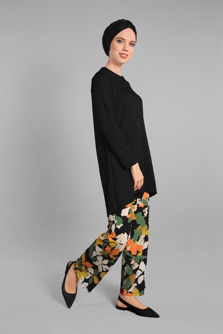 Tesettür giyim SİYAH ASİMETRİK KESİM FİTİLLİ 2&prime;Lİ PANTOLONLU TAKIM 9525