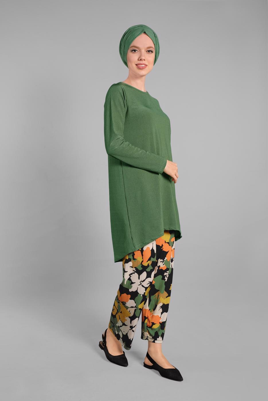 Tesettür giyim YEŞİL ASİMETRİK KESİM FİTİLLİ 2&prime;Lİ PANTOLONLU TAKIM 9525
