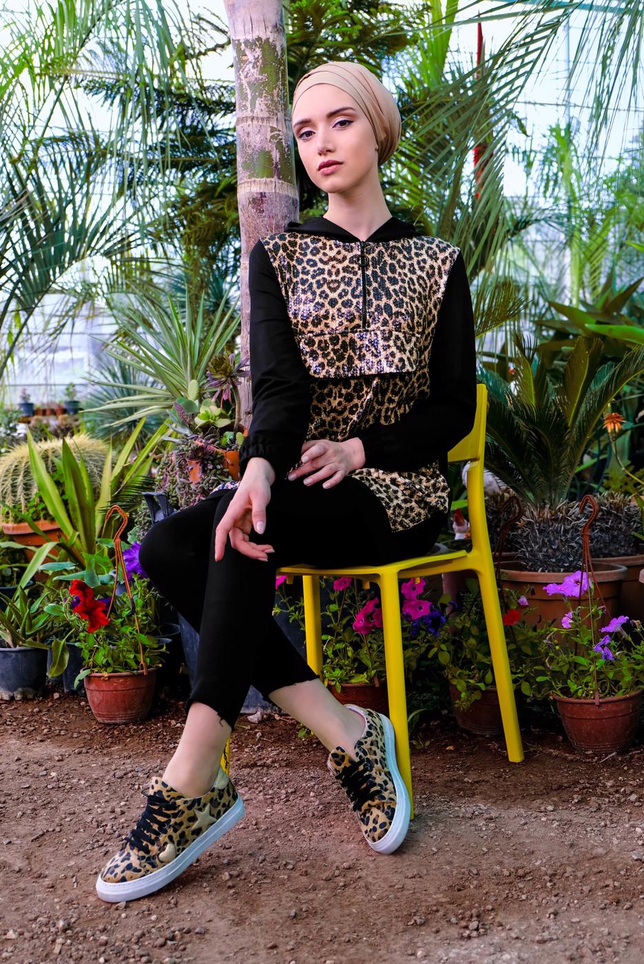 Tesettür giyim TABA LEOPAR DESENLİ PUL PAYETLİ TUNİK 21491