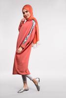 Tesettür giyim PEMBE YILAN DERİSİ DETAYLI YARASA KOL TUNİK 65191