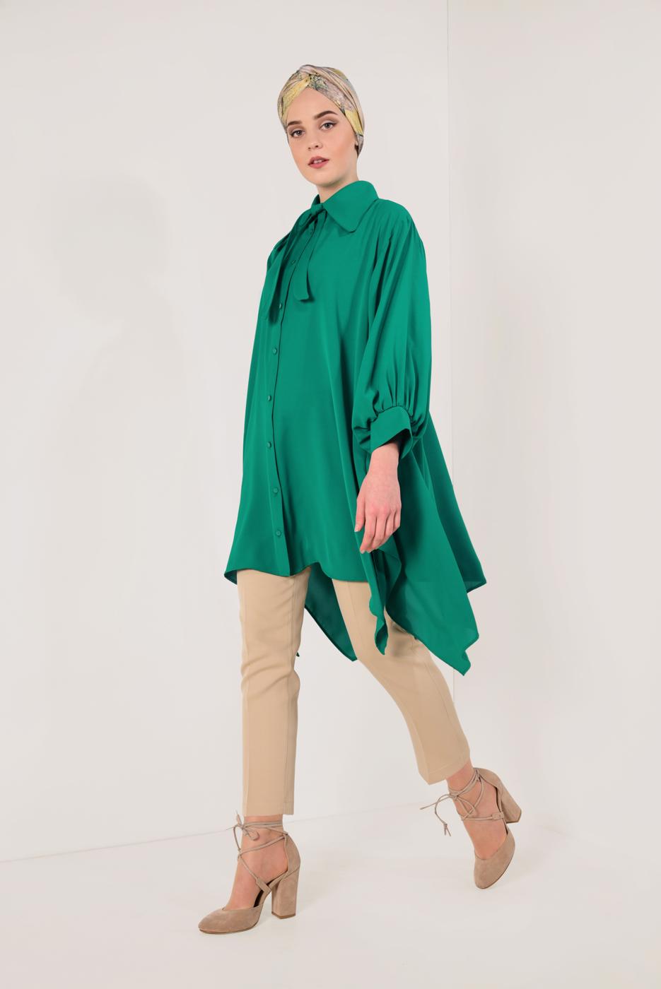Tesettür giyim YEŞİL ASİMETRİK KESİM BALON KOLLU TUNİK T 2826
