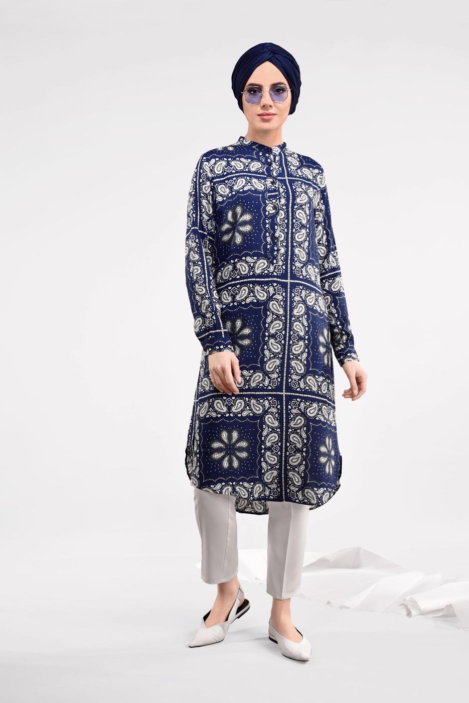 Tesettür giyim LACİVERT BOYDAN DÜĞMELİ DESENLİ TUNİK 8314-2