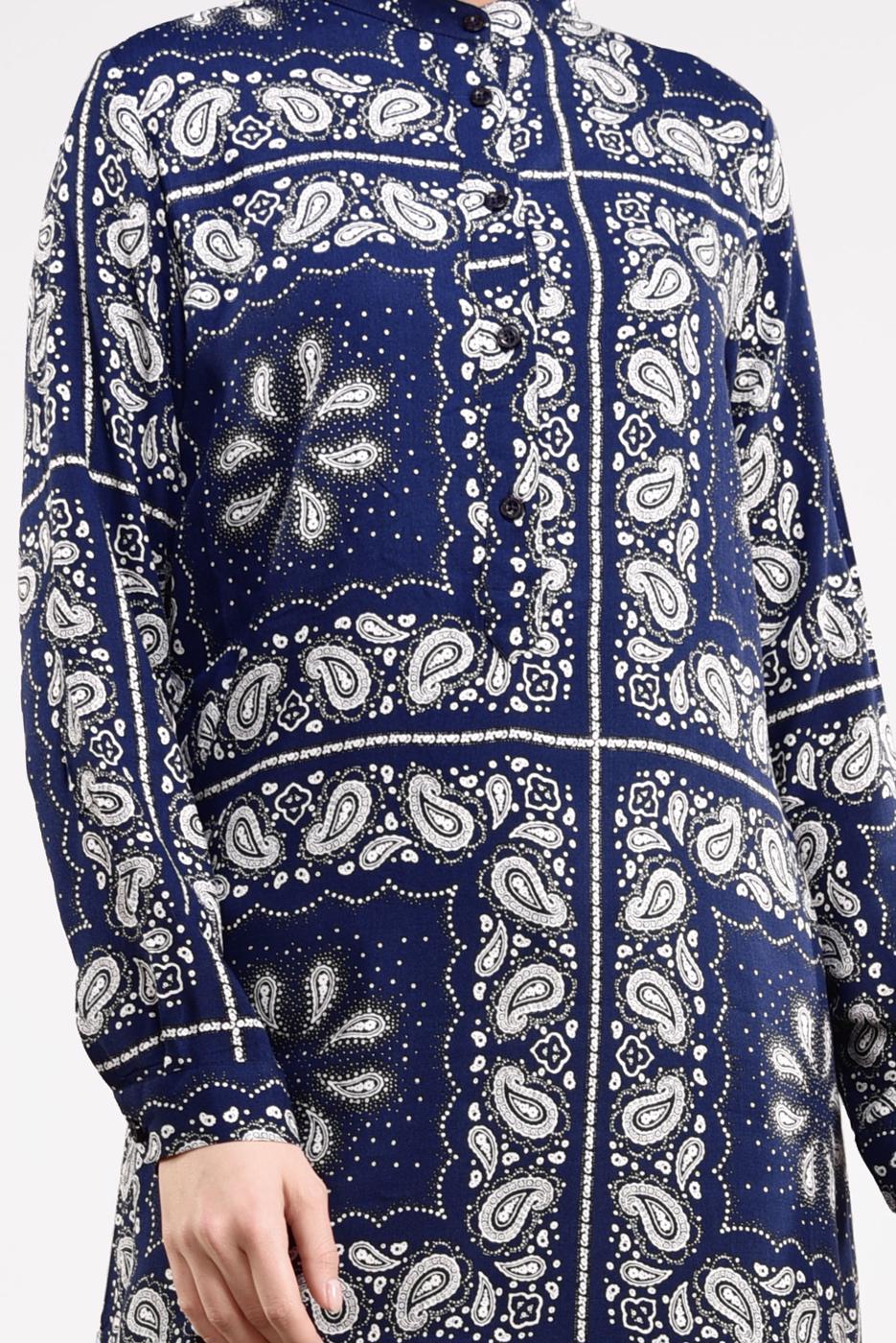 Tesettür giyim LACİVERT BOYDAN DÜĞMELİ DESENLİ TUNİK 8314-2