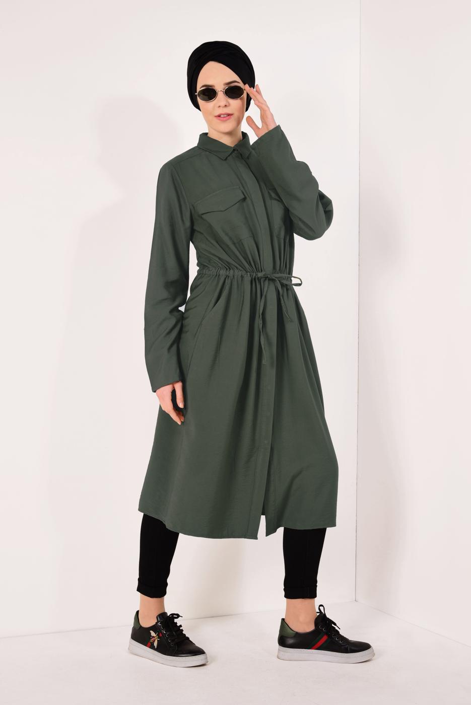 Tesettür giyim HAKİ BELDEN BÜZGÜLÜ CEP DETAYLI TUNİK 0008