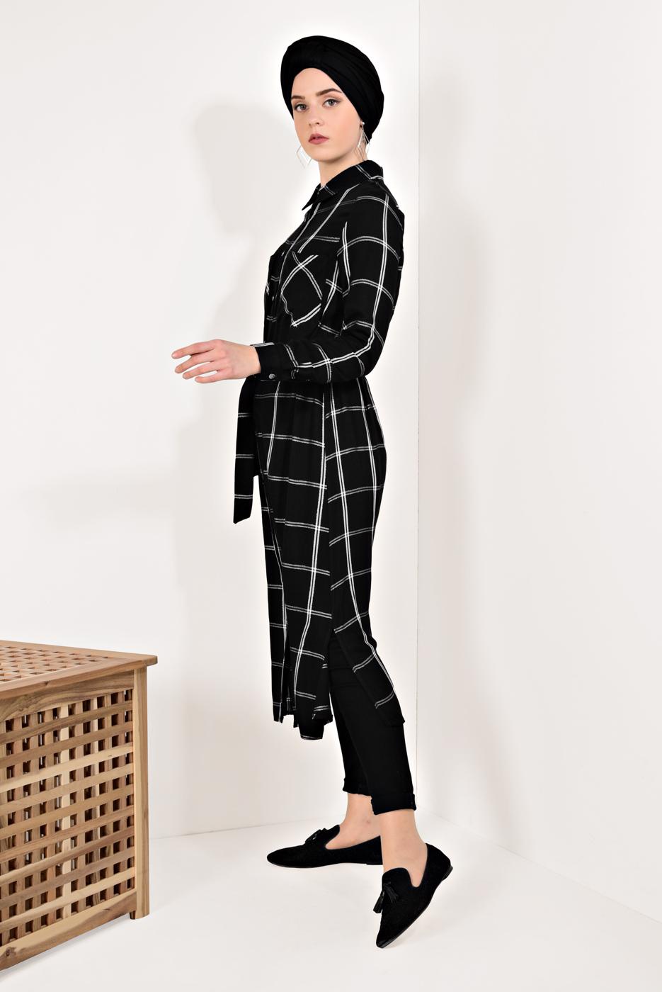 Tesettür giyim SİYAH EKOSELİ YIRTMAÇ DETAYLI UZUN TUNİK T 0426