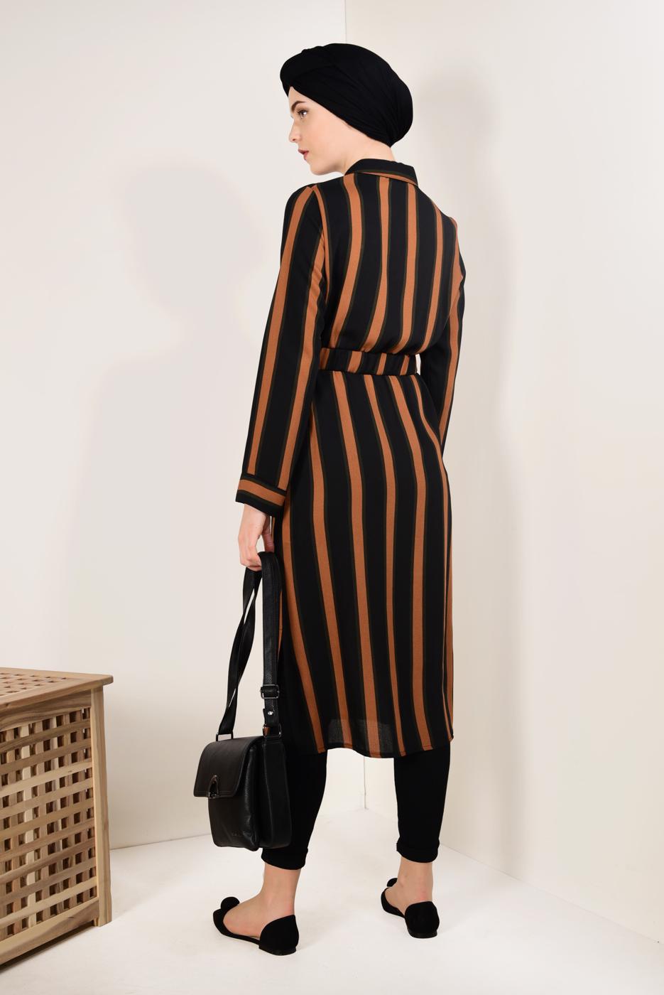 Tesettür giyim SİYAH BELİ KUŞAKLI ÇİZGİ DESENLİ UZUN TUNİK T 1126