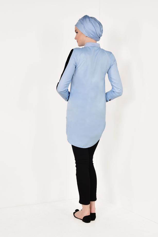 Tesettür giyim  KOLLARI ŞERİTLİ ÖNÜ KISA ARKASI UZUN TUNİK 1881 - TRENDTESETTÜR