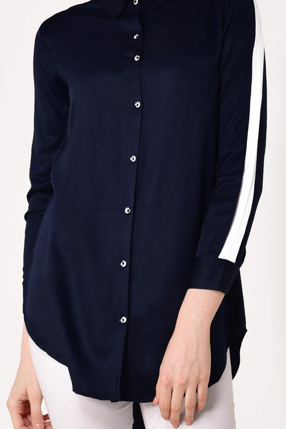 Tesettür giyim LACİVERT KOLLARI ŞERİTLİ ÖNÜ KISA ARKASI UZUN TUNİK 1881