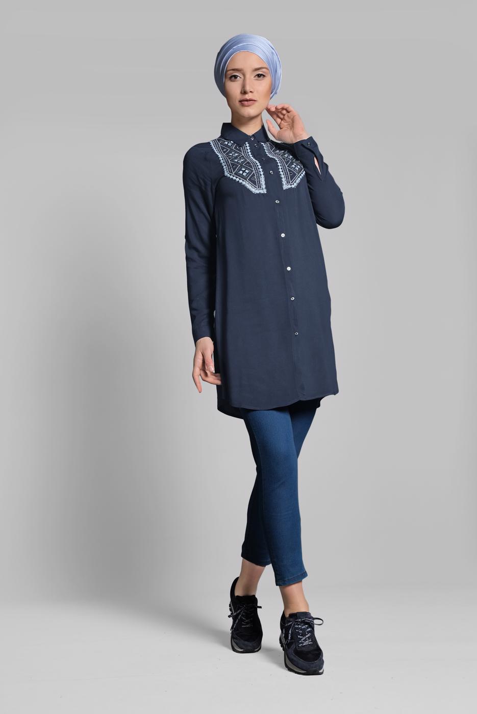 Vêtements hijab BLEU MARINE TUNIQUE EN COTON BRODÉE 2174 