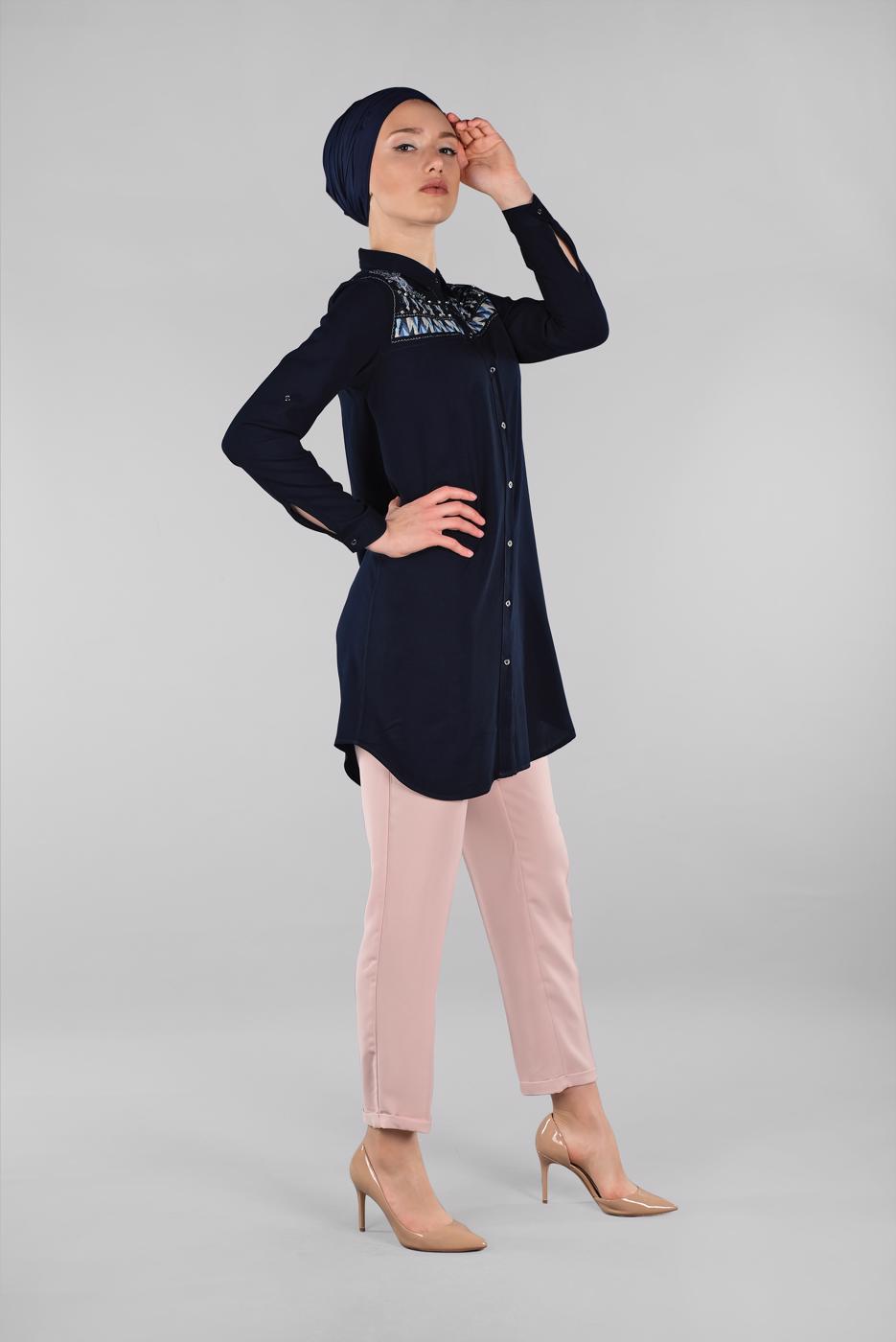 Vêtements hijab BLEU MARINE CHEMISE BRODÉE 3174 