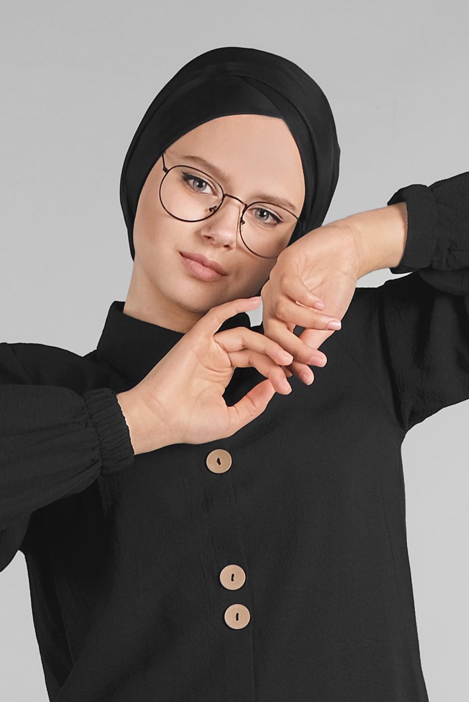 Tesettür giyim SİYAH ETEK UCU BAĞLAMALI DÜĞMELİ TUNİK 3915 