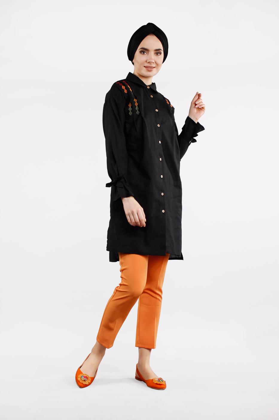 Tesettür giyim SİYAH RENKLİ NAKIŞLI TUNİK 4067