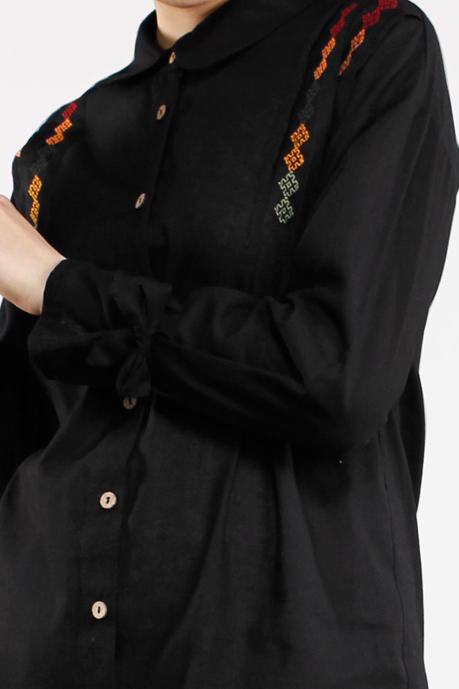 Tesettür giyim SİYAH RENKLİ NAKIŞLI TUNİK 4067