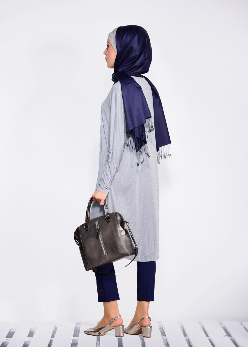 Tesettür giyim GRİ BONCUKLU PARILTILI TUNİK 4078