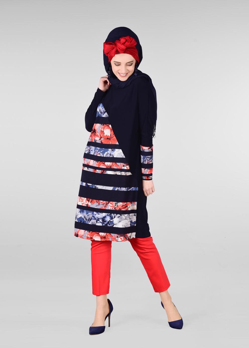 Tesettür giyim LACİVERT RENKLİ ÇİÇEK ŞERİTLİ TUNİK 4110 