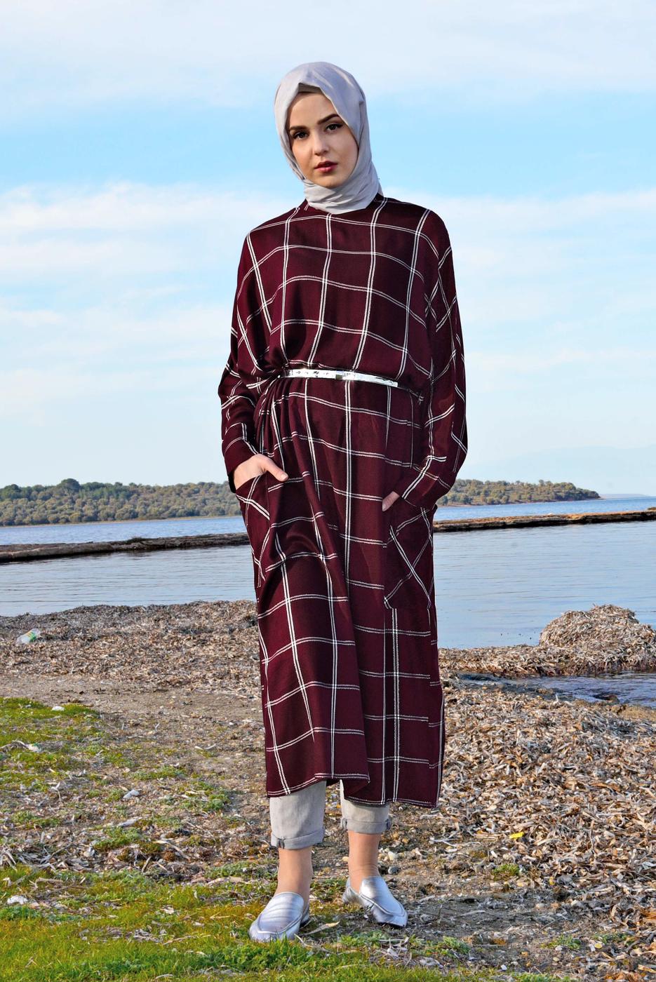Tesettür giyim MÜRDÜM KARE DESENLİ SALAŞ UZUN TUNİK T 9426