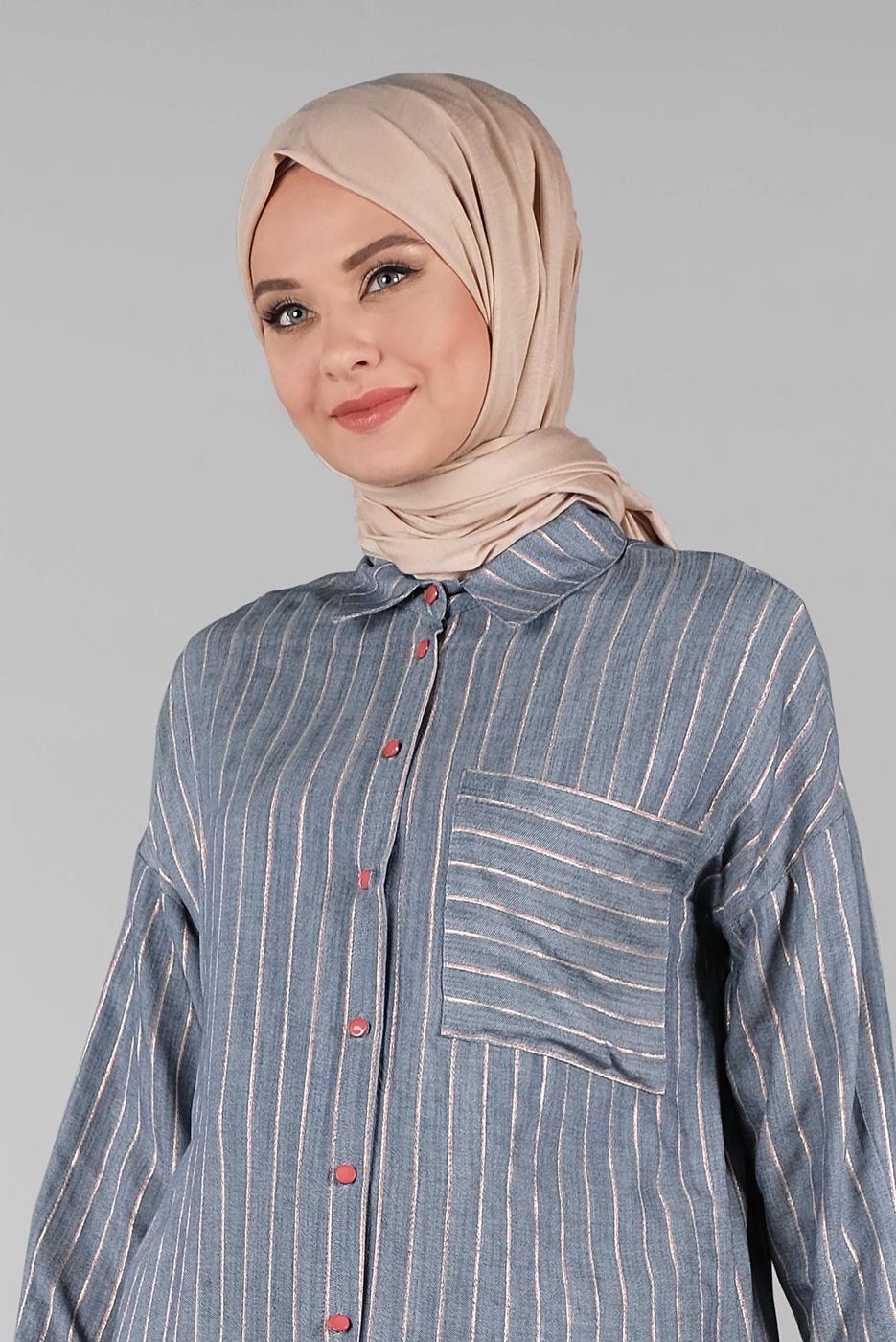 Tesettür giyim LACİVERT YANLARI YIRTMAÇLI ÇİZGİ DESENLİ PAMUKLU TUNİK 9526