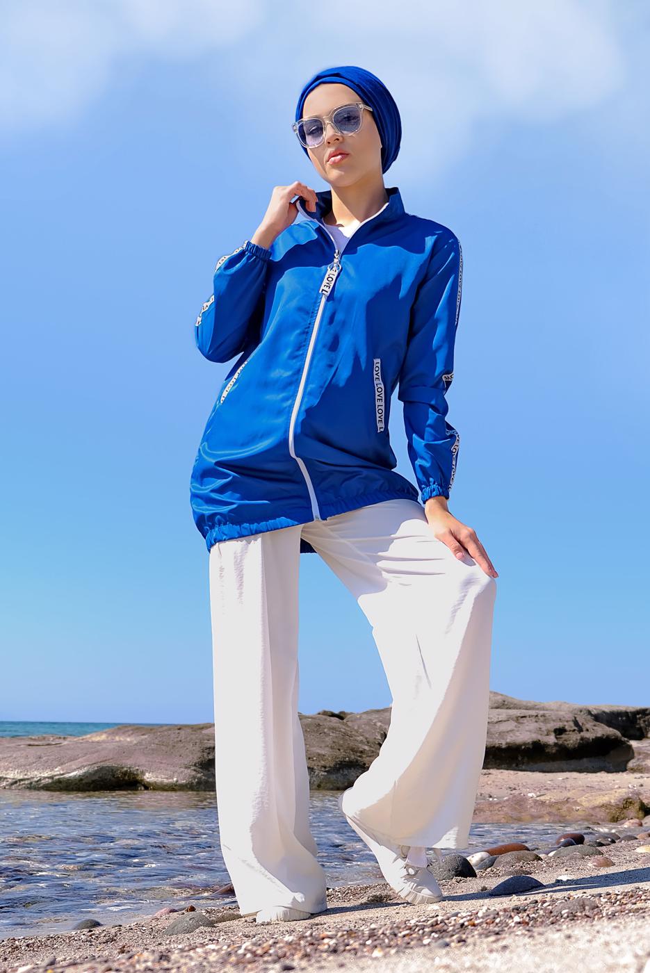 Tesettür giyim LACİVERT YAZI ŞERİT DETAYLI FERMUARLI YAĞMURLUK 0403