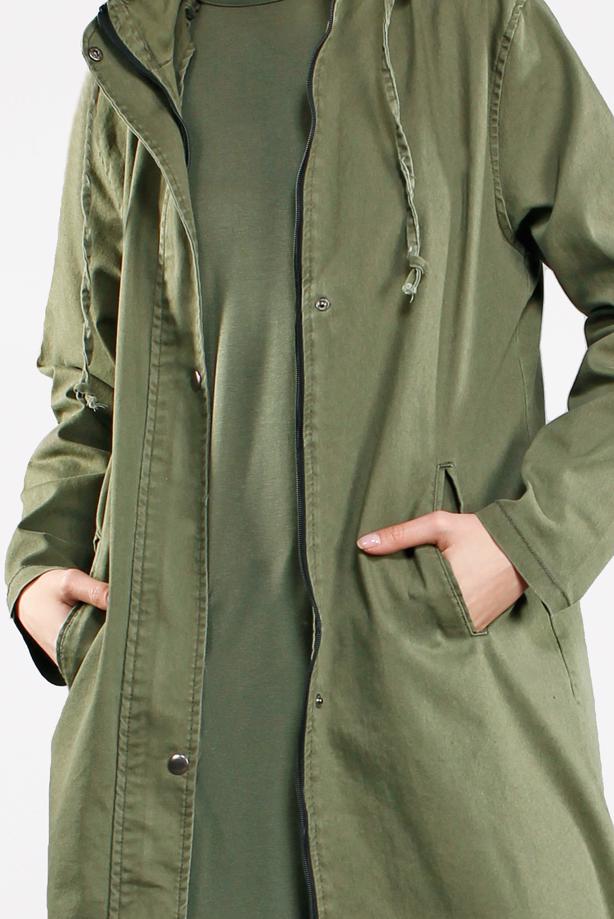 Tesettür giyim HAKİ ÖNDEN ÇITÇITLI VE FERMUARLI DENİM TRENÇKOT 630 - TRENDTESETTÜR