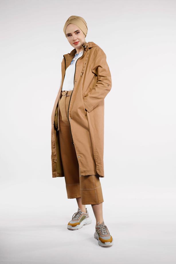 Tesettür giyim KAHVE ÖNDEN ÇITÇITLI VE FERMUARLI DENİM TRENÇKOT 630 - TRENDTESETTÜR