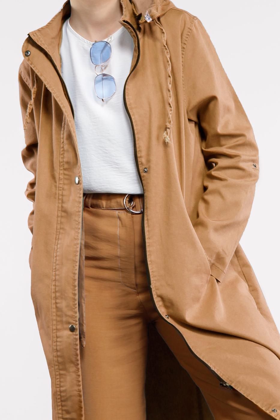 Tesettür giyim KAHVE ÖNDEN ÇITÇITLI VE FERMUARLI DENİM TRENÇKOT 630