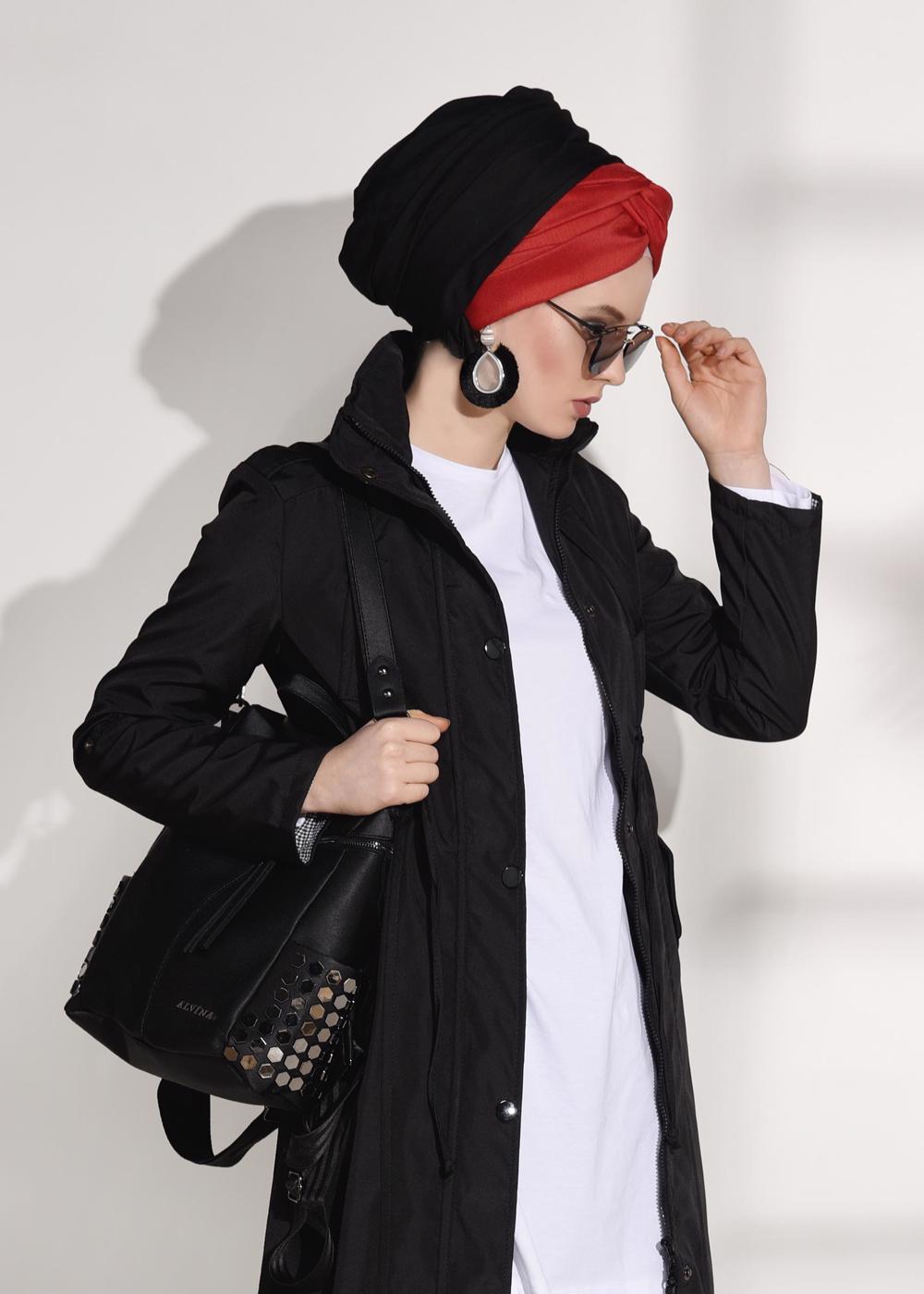 Tesettür giyim SİYAH ÇITÇIT VE FERMUARLI TRENÇKOT T 853