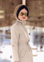 Tesettür giyim BEJ ÇITÇIT VE FERMUARLI TRENÇKOT T 853