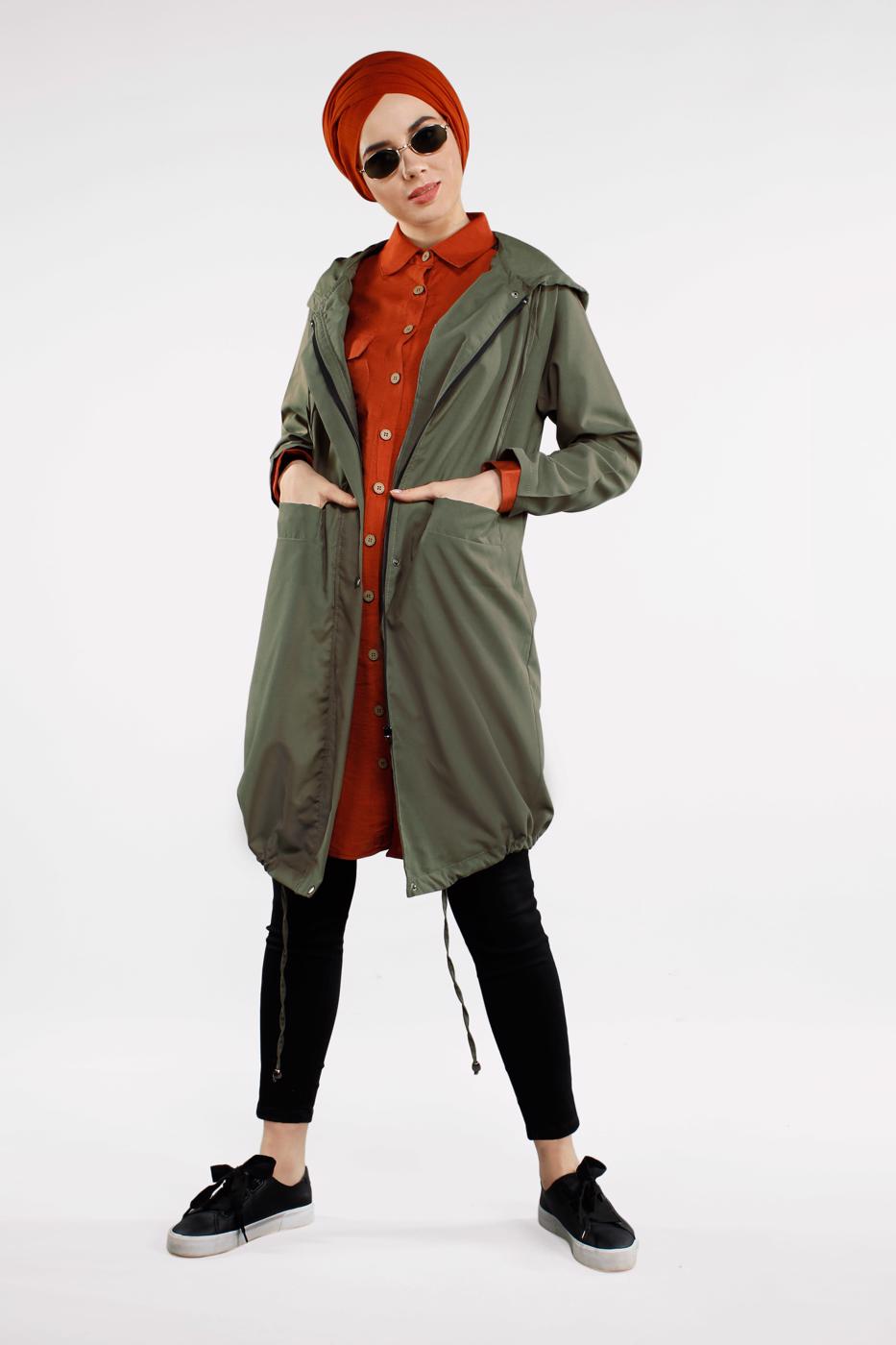 Tesettür giyim HAKİ CEPLİ ÖNDEN FERMUARLI TRENÇKOT 920