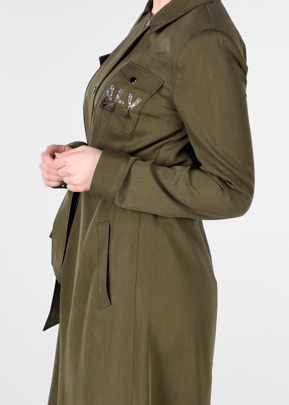 Tesettür giyim HAKİ ETEK UCU VOLANLI GİZLİ DÜĞMELİ TRENÇKOT 1201