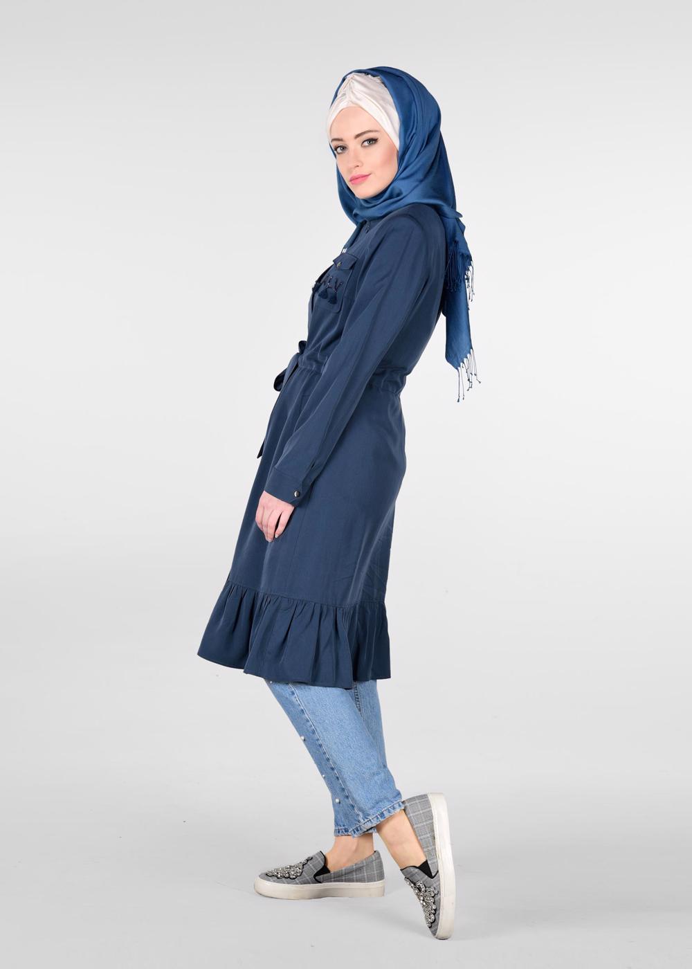 Tesettür giyim LACİVERT ETEK UCU VOLANLI GİZLİ DÜĞMELİ TRENÇKOT 1201