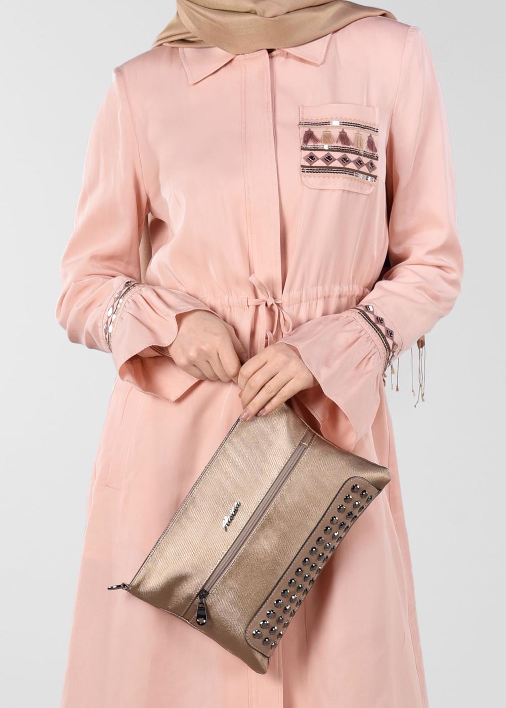 Tesettür giyim PUDRA KOLLARI VOLANLI NAKIŞLI TRENÇKOT 1202