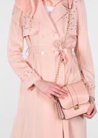 Tesettür giyim PUDRA İNCİ DETAYLI KUŞAKLI TRENÇKOT 1207	