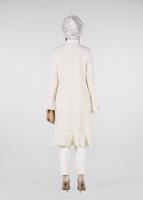 Tesettür giyim EKRU VOLANLI DANTEL DETAYLI TRENÇKOT 1210 