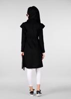 Tesettür giyim SİYAH OMUZLARI FIRFIRLI İNCİ DETAYLI TRENÇKOT 1211