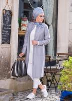 Tesettür giyim GRİ İNCİ DETAYLI FERMUARLI TRENÇKOT 1225 