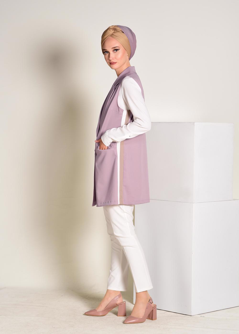 Tesettür giyim PUDRA YANLARI ŞERİTLİ KRUVAZE YELEK 4297