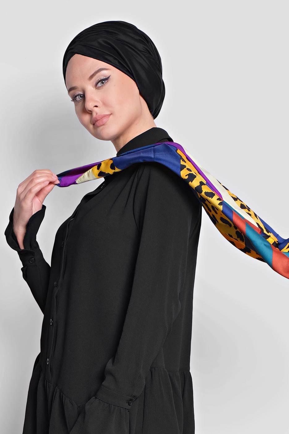 Tesettür giyim SİYAH ALVİNA ETEK UCU FIRFIRLI BLUZ 4234