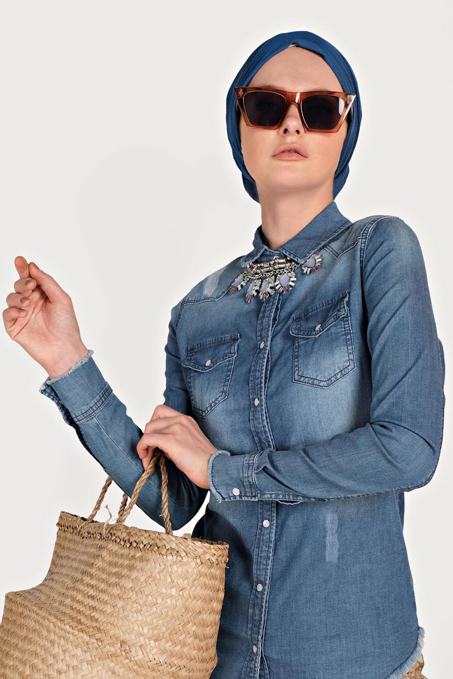 Tesettür giyim MAVİ ALVİNA ÇITÇIT DÜĞMELİ DENİM BLUZ 4956