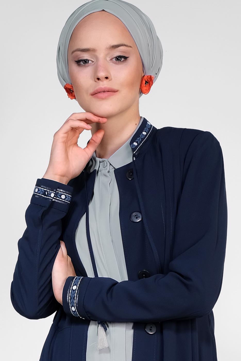 Vêtements hijab BLEU MARINE ALVINA PARDESSUS BRODÉ 1424 