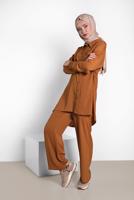 Tesettür giyim TABA ALVİNA YAKA KISMI BÜZGÜLÜ 2&prime;Lİ PANTOLONLU TAKIM 4325