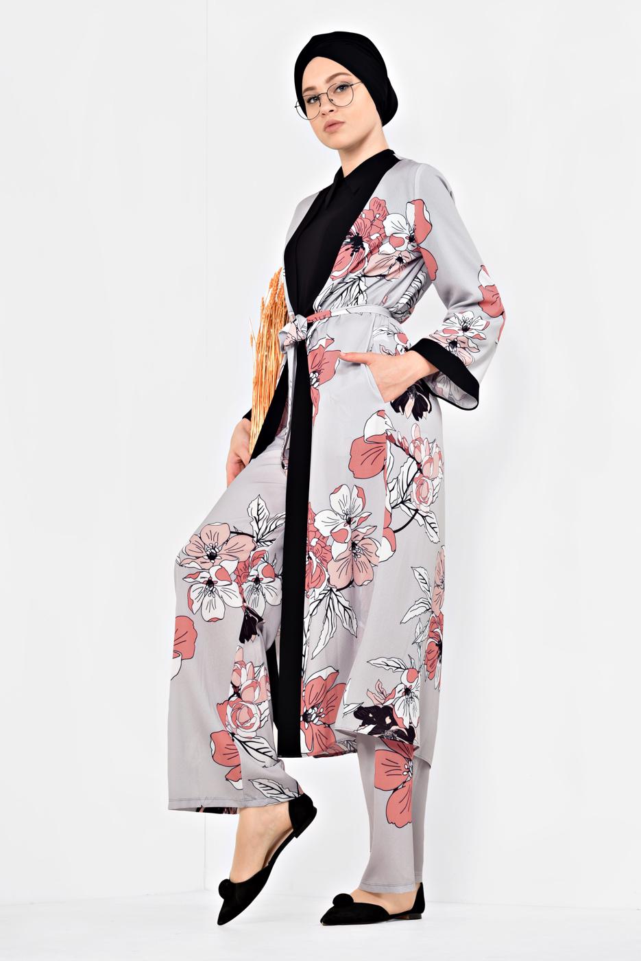 Tesettür giyim GRİ ÇİÇEK DESENLİ İKİLİ PANTOLONLU TAKIM 4923	