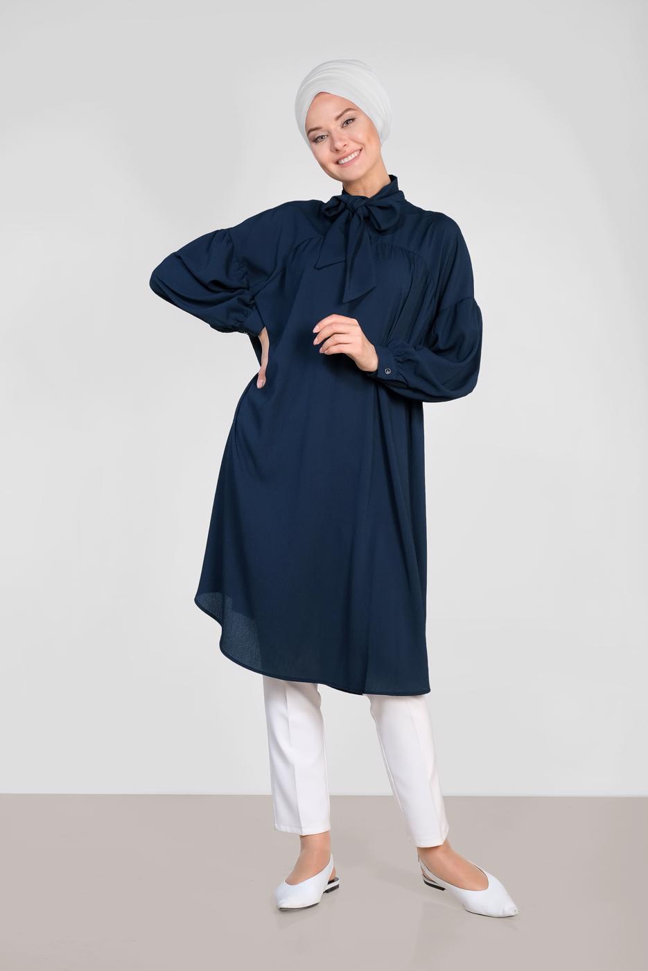 Tesettür giyim LACİVERT ALVİNA YAKASI BAĞLAMALI SALAŞ TUNİK 4111