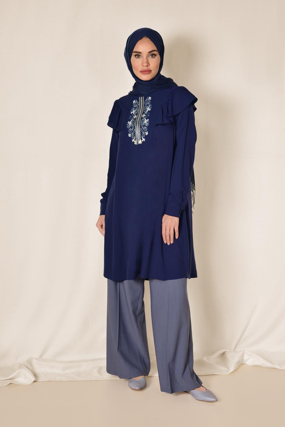 Tesettür giyim LACİVERT ALVİNA YAKA KISMI FIRFIRLI NAKIŞ DETAYLI TUNİK 4120
